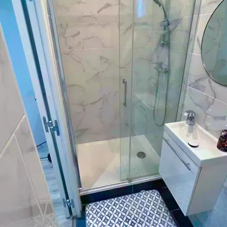 Cosy Calme Et Tres Bien Situe Apartment Paris